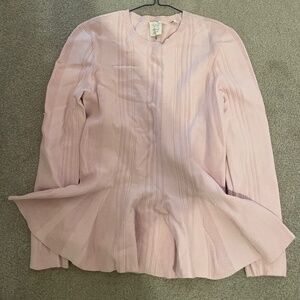 Women’s pink top
